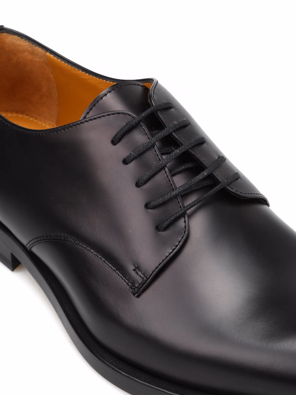 ¿Cuáles son los zapatos más famosos de Valentino?