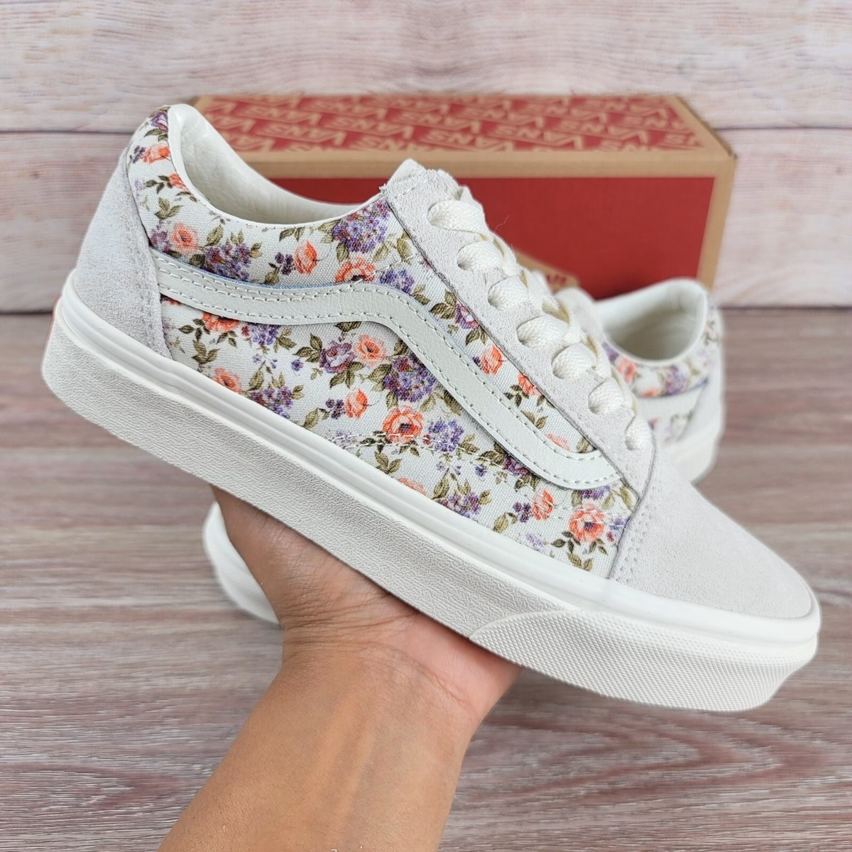 ¿Cuál es el precio de los zapatos Vans?