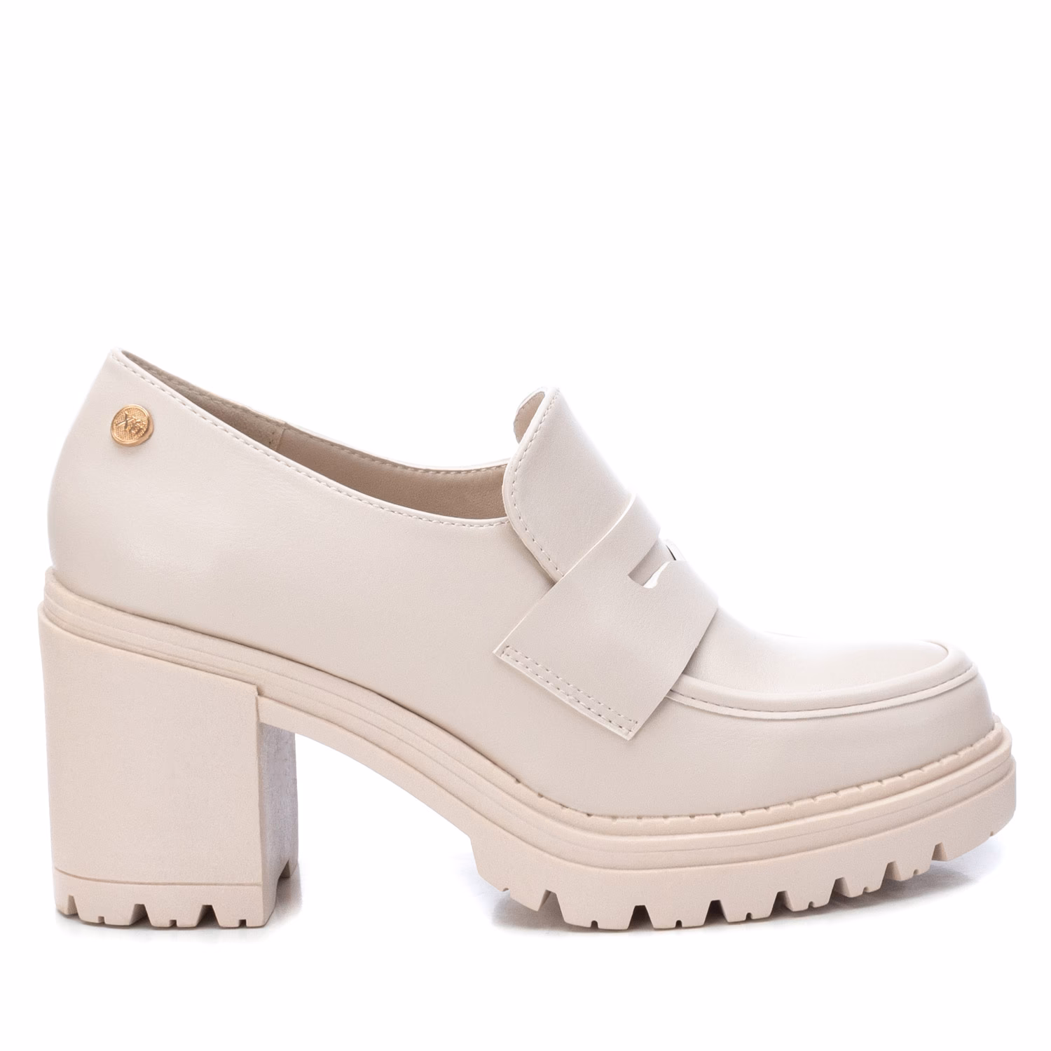 ¿Dónde se encuentra la gran ventas de zapatos y botas?