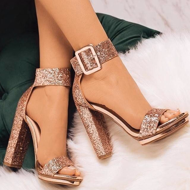 ¿Cuáles son los diseños más hermosos de zapatos de moda?