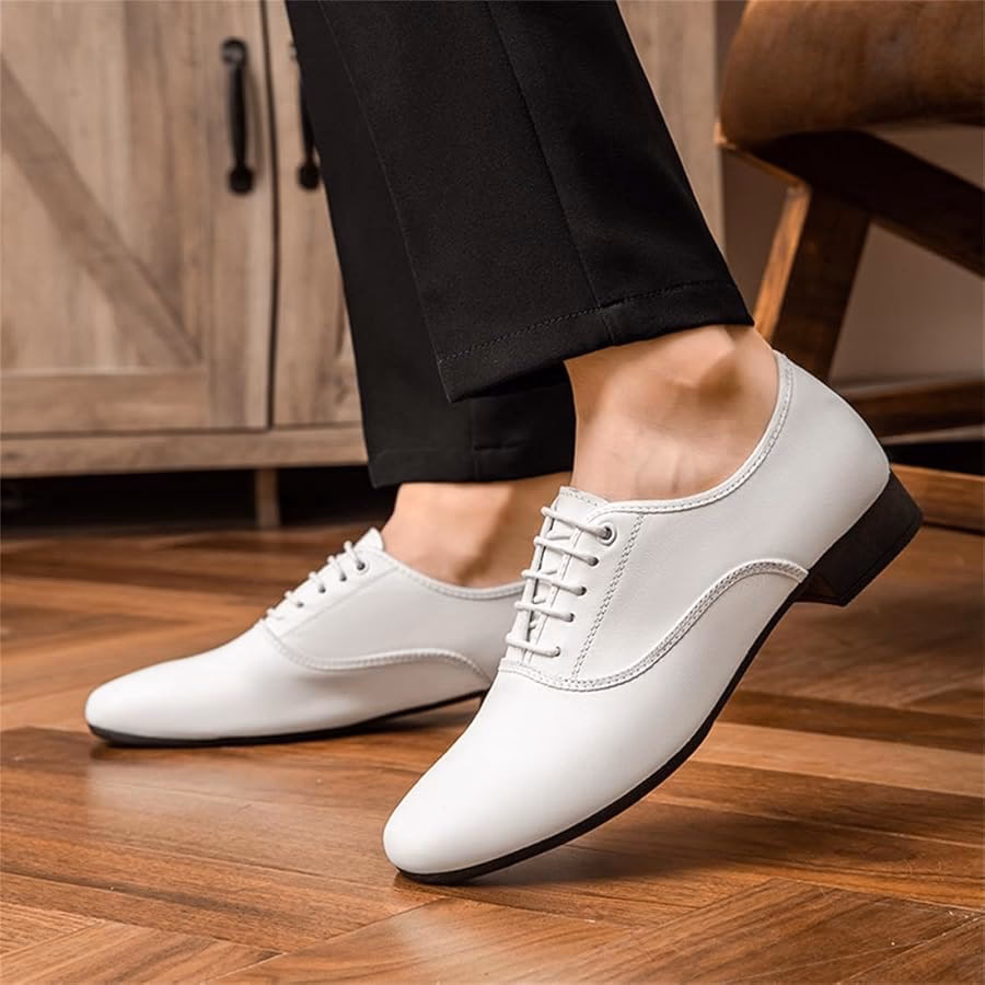 ¿Qué tipo de calzado ofrece Hispanitas?