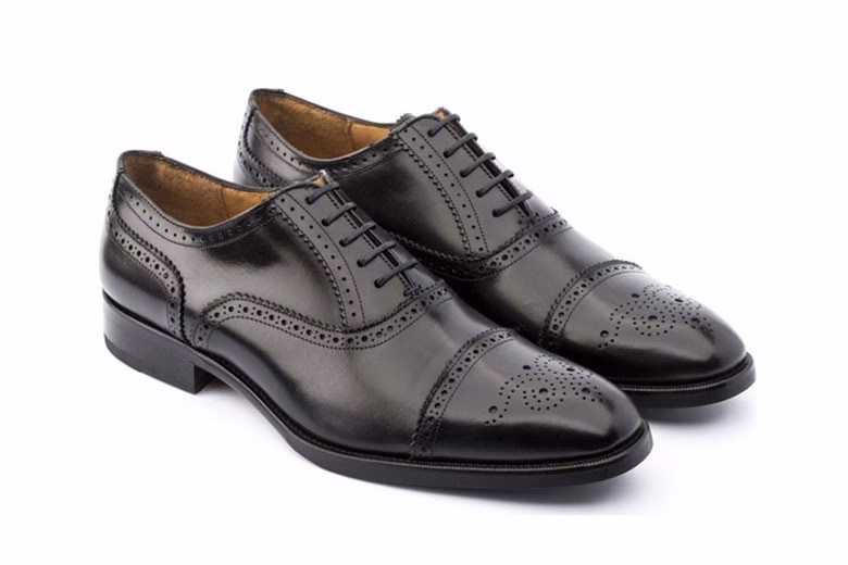 ¿Cuáles son las características de los zapatos Oxford?