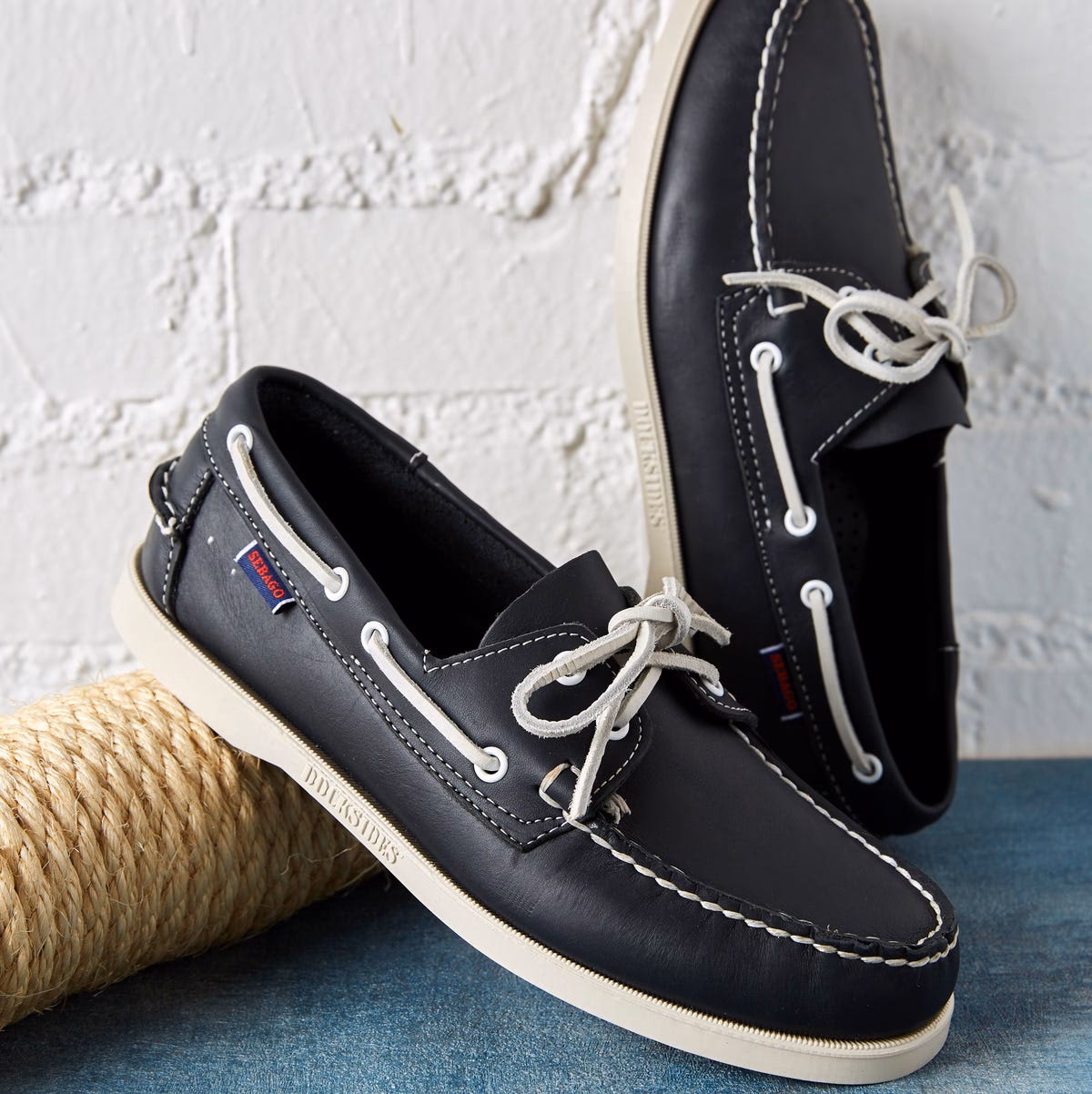 ¿De qué materiales están hechos los zapatos náuticos?