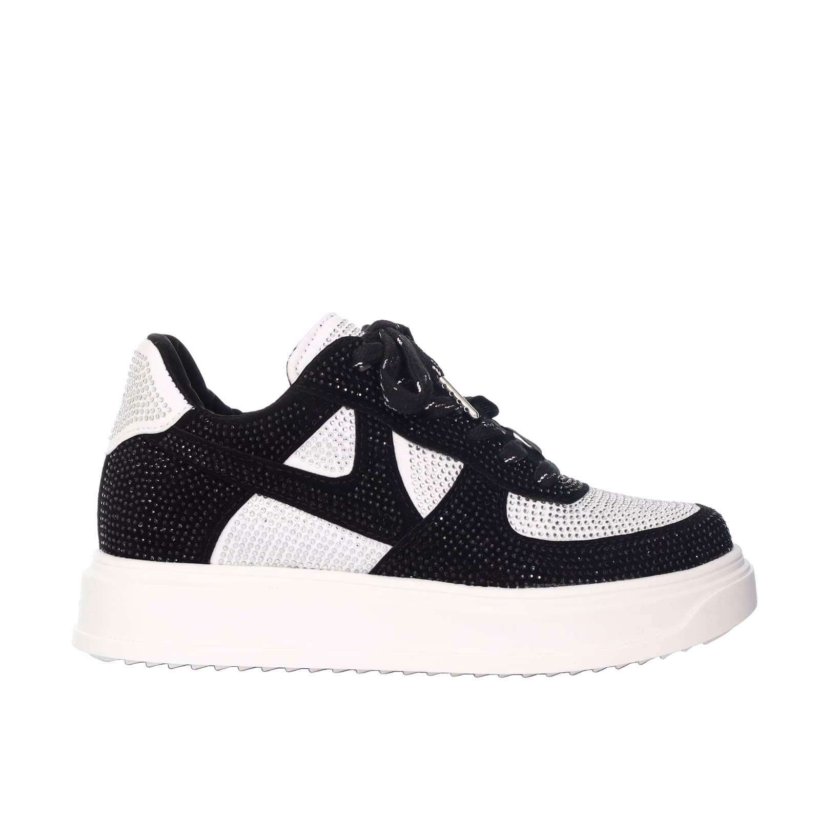 ¿Cómo usar zapatos blancos?