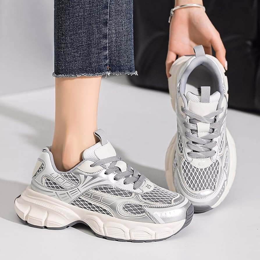 ¿Cuáles son los zapatos plateados para mujer?