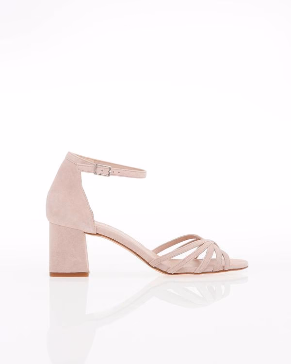 ¿Por qué debería comprar en Rosa Clará?