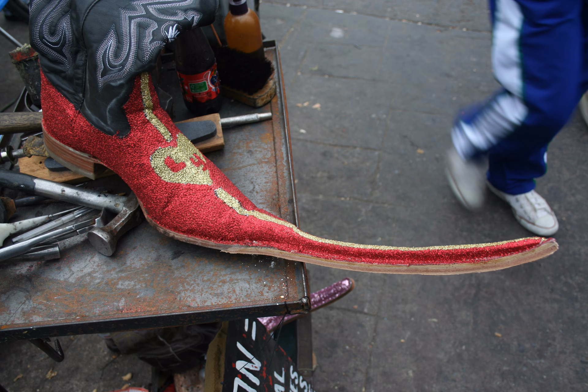 ¿Cómo se hacen las botas tribaleras?