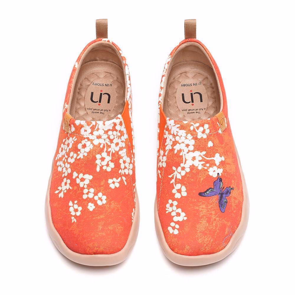 What is UIN footwear?