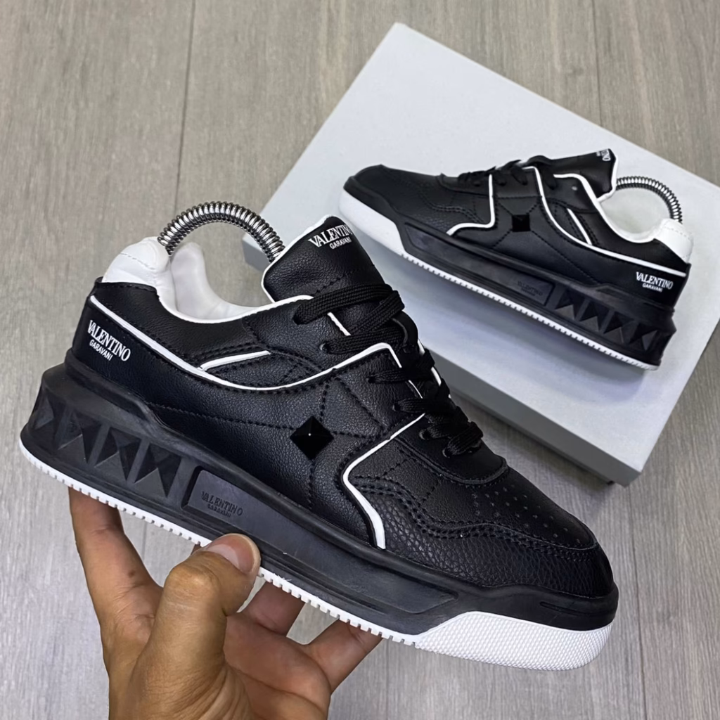 ¿Qué características tienen las nuevas zapatillas deportivas Valentino Garavani runboot?